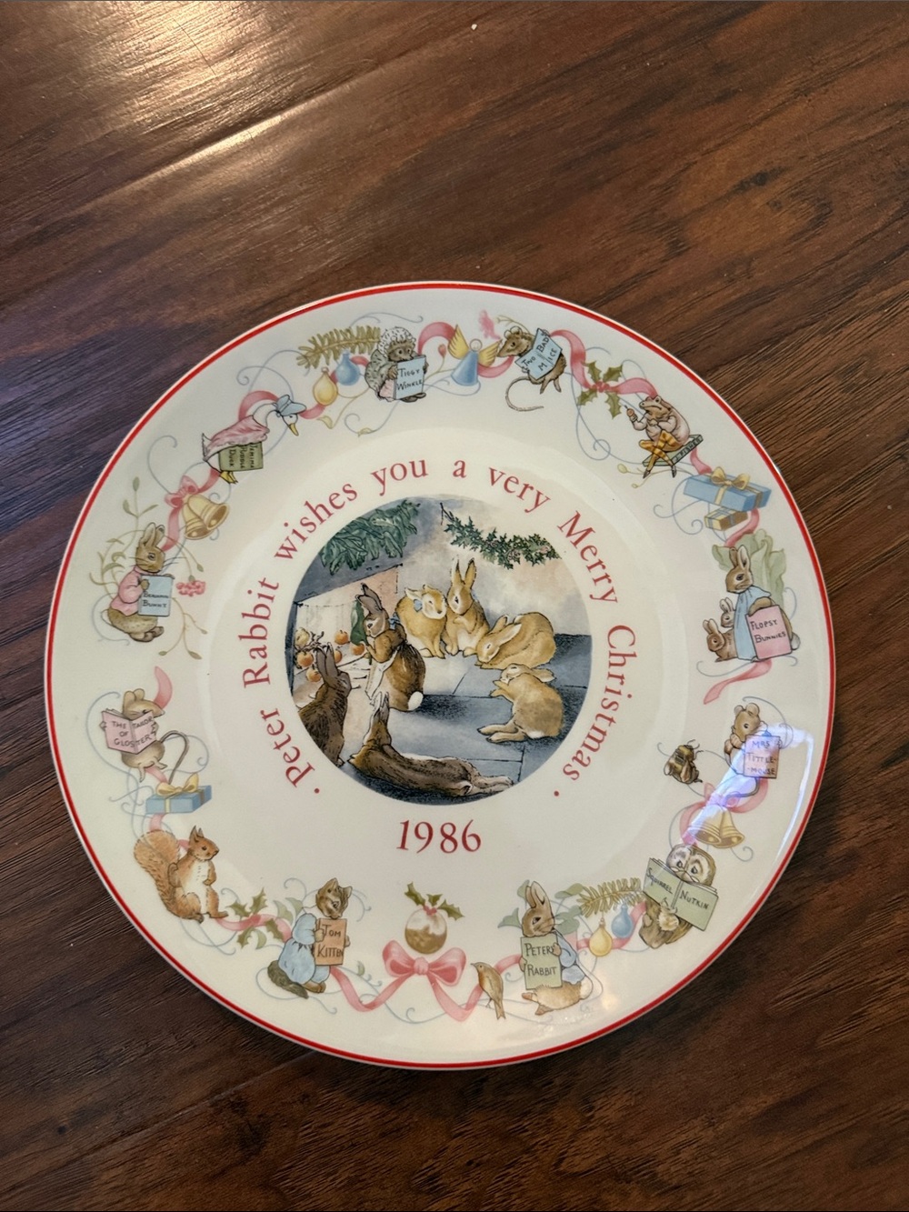 Wedgwood Peter Rabbit 1986 Merry Christmas Plate Beatrix‎ Potter Vintage England